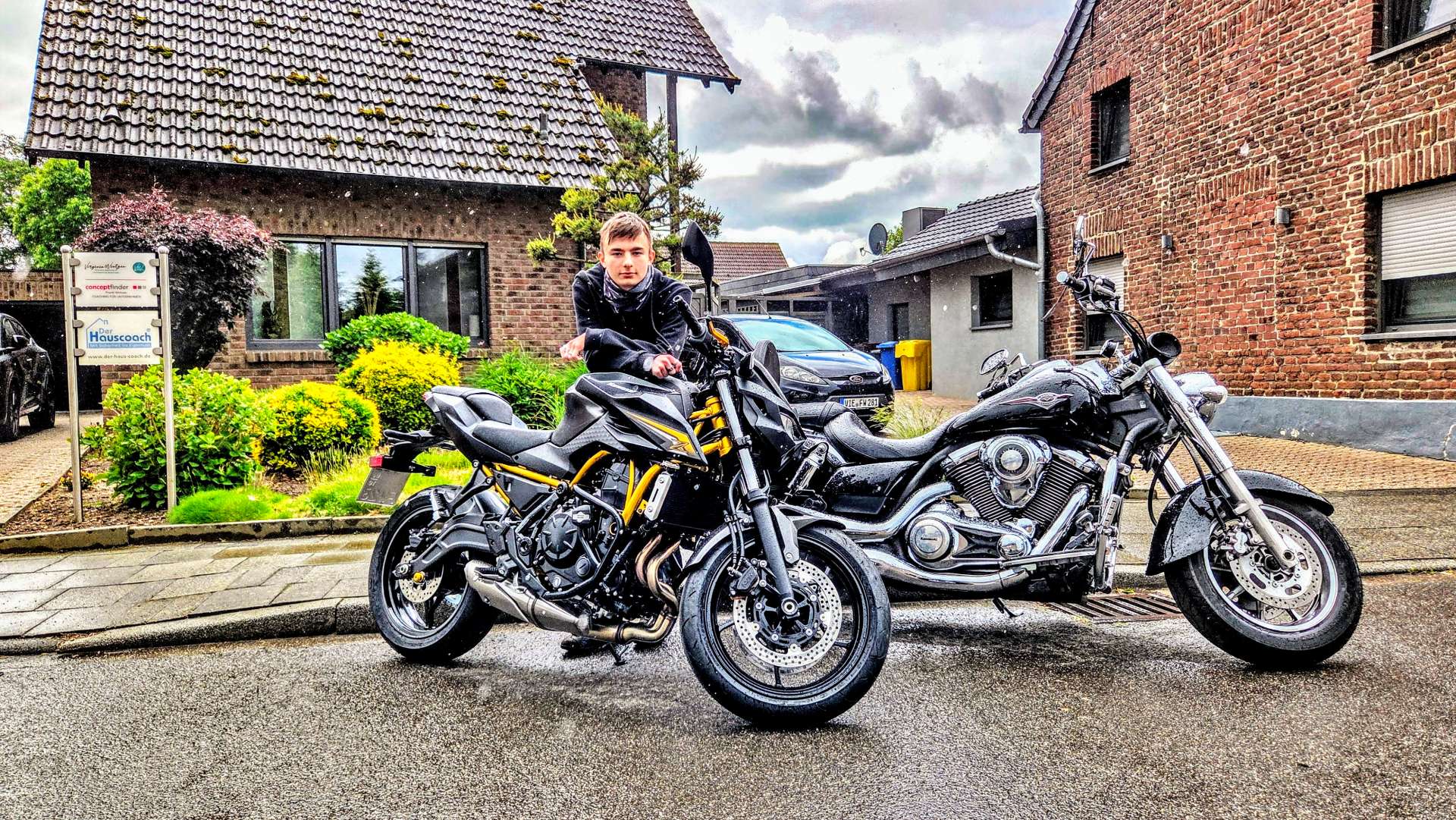 Fynn hat seine neue Kawasaki Z650S abgeholt